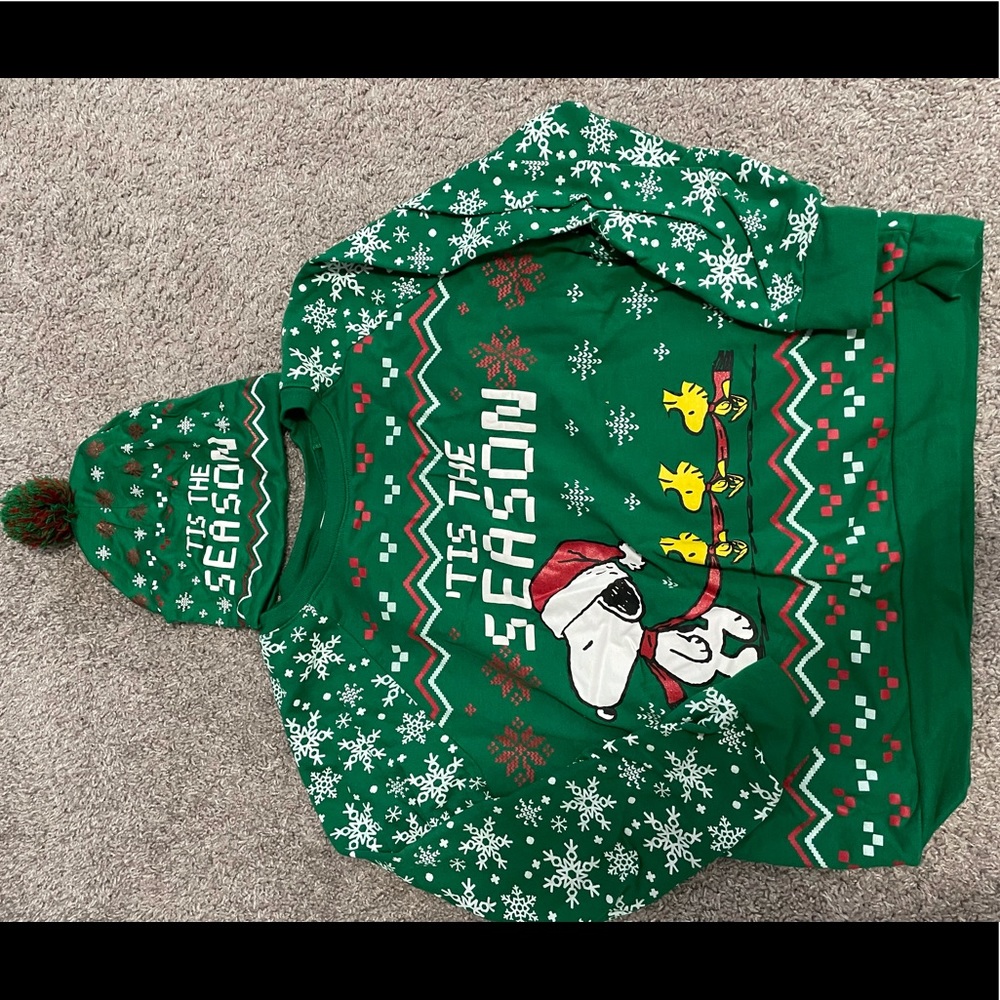 ❄️🎄Holiday sweater with hat🎄❄️